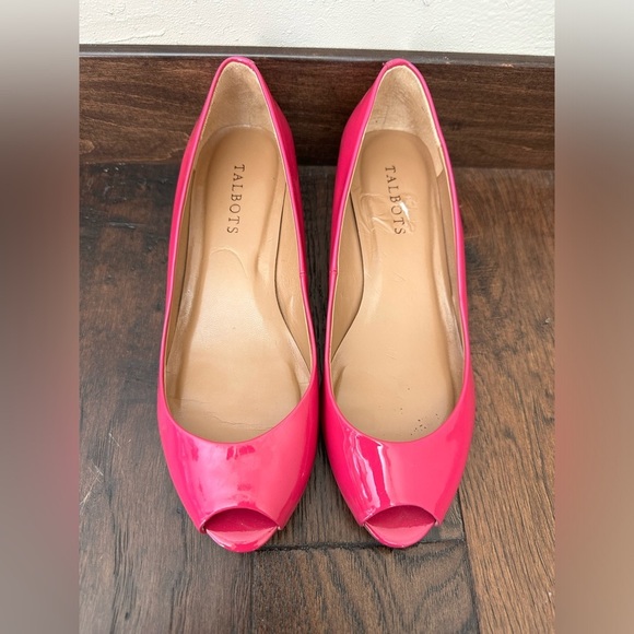Talbots Fuscia Flamble Patent Leather Peep Toe Heel - size 7 - Picture 2 of 8